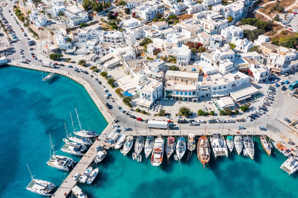 Must-Visit Destinations by Car in Milos